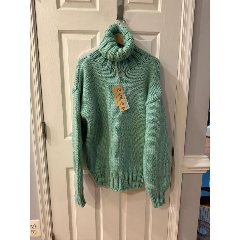 Extravagantza Luxury Hand Knit Mint Green Chunky Knit Turtleneck Sweater sz L NW